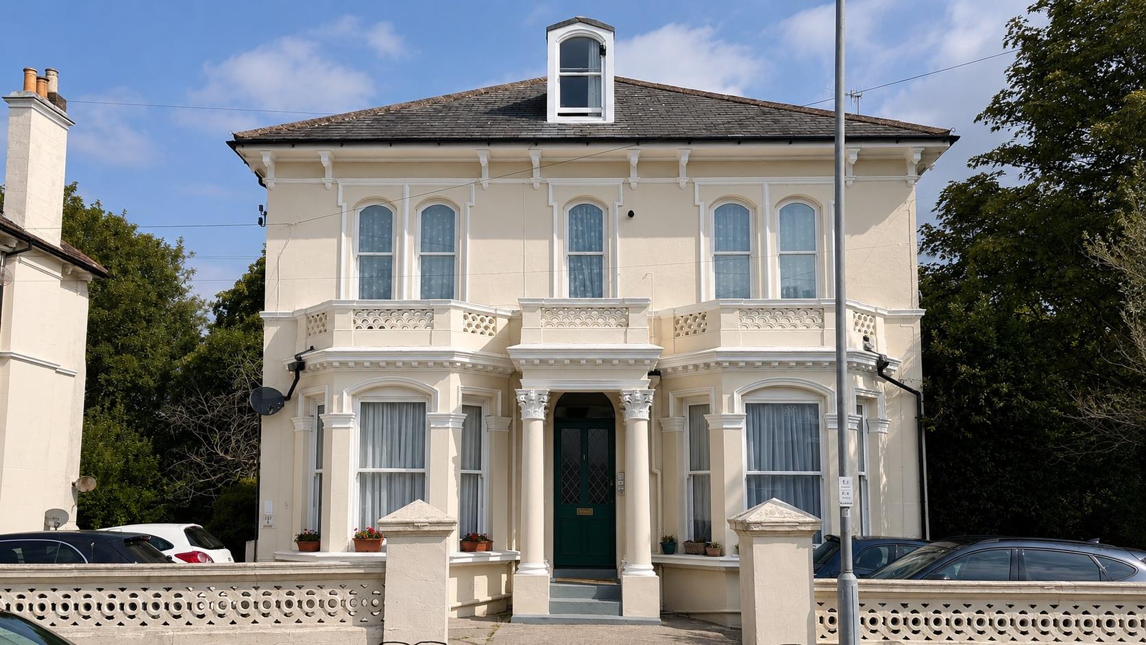 2 bed property in Laton Road, Hastings